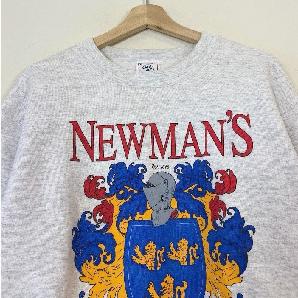 Vintage 90's Newman's Tavern Bar Beer Shield Crest England Sweatshirt - Medium - Picture 2 of 5